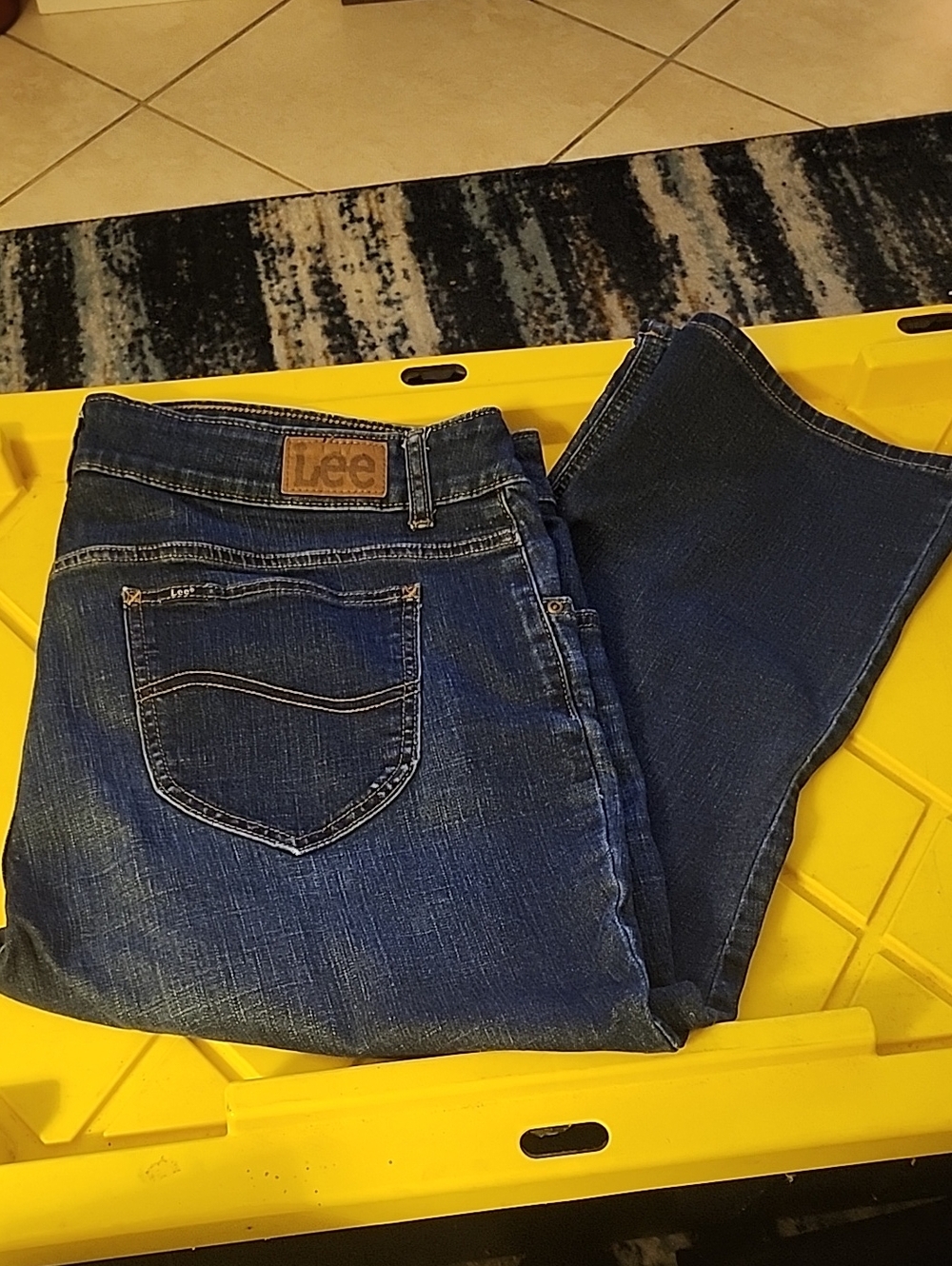 Lee Dark Blue  Capris